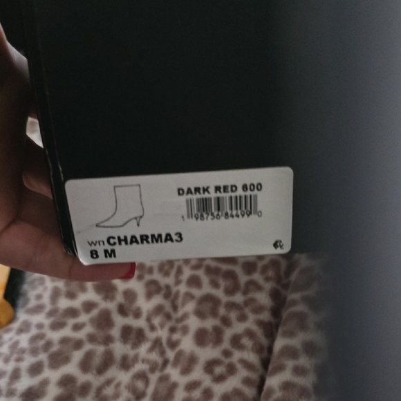 NIB Nine West Burgundy Charma Boots Size 8 - Picture 2 of 7